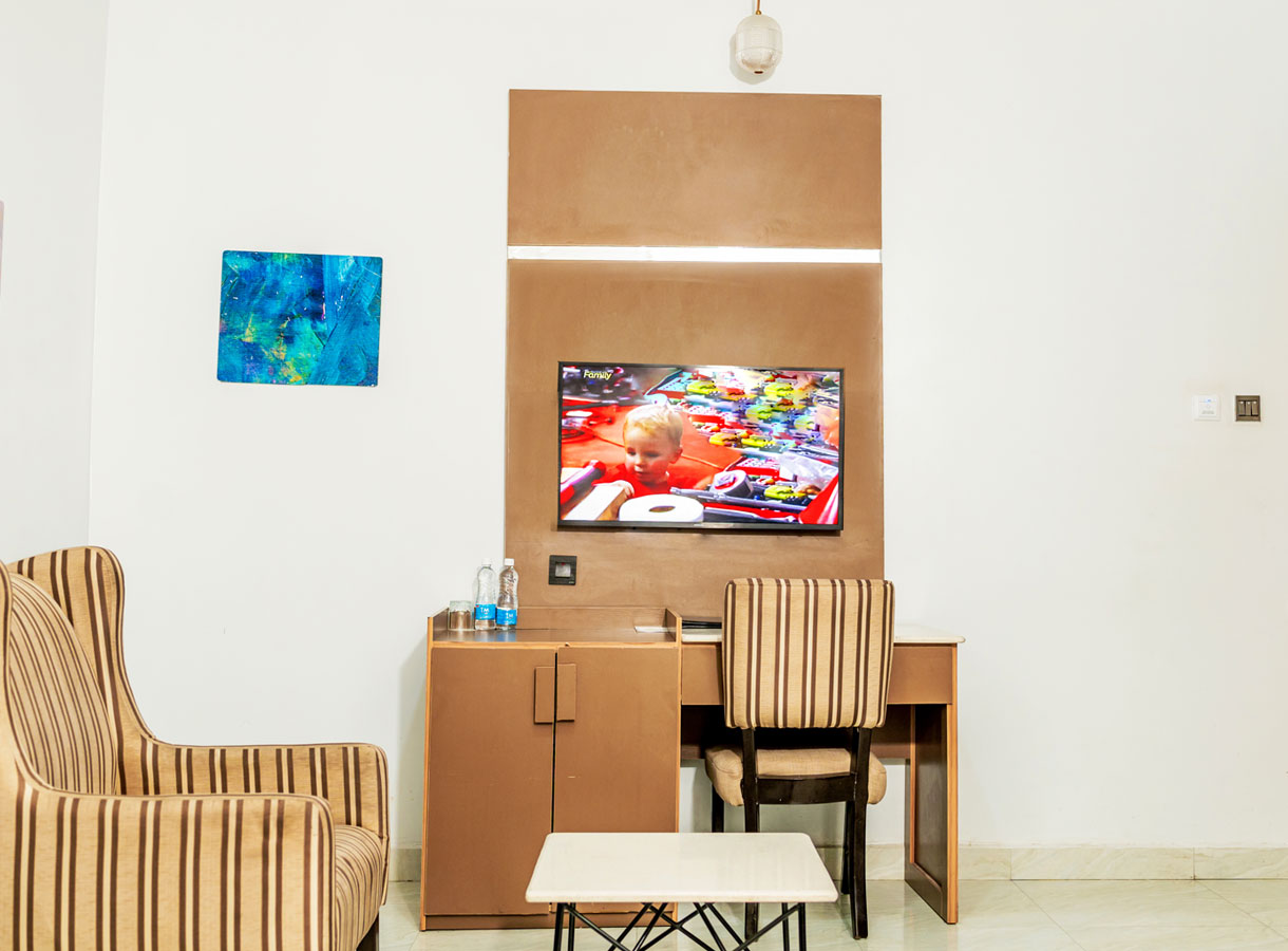 Siro Edge Water Hotel Room Side View