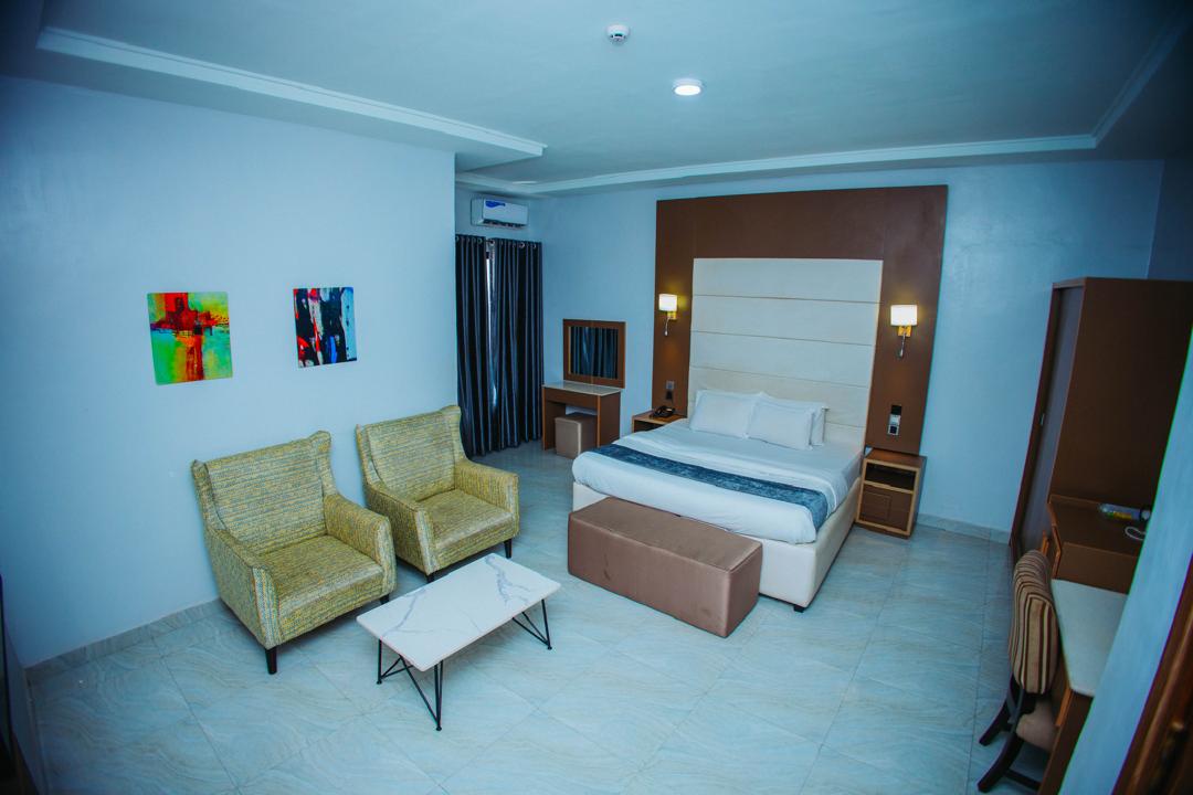 Superior Room with Couch